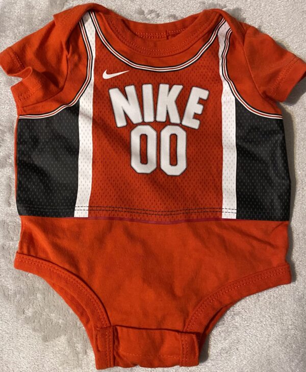 Nike / Orange 00 Jersey Onesie / 3 months / Brand New Condition!